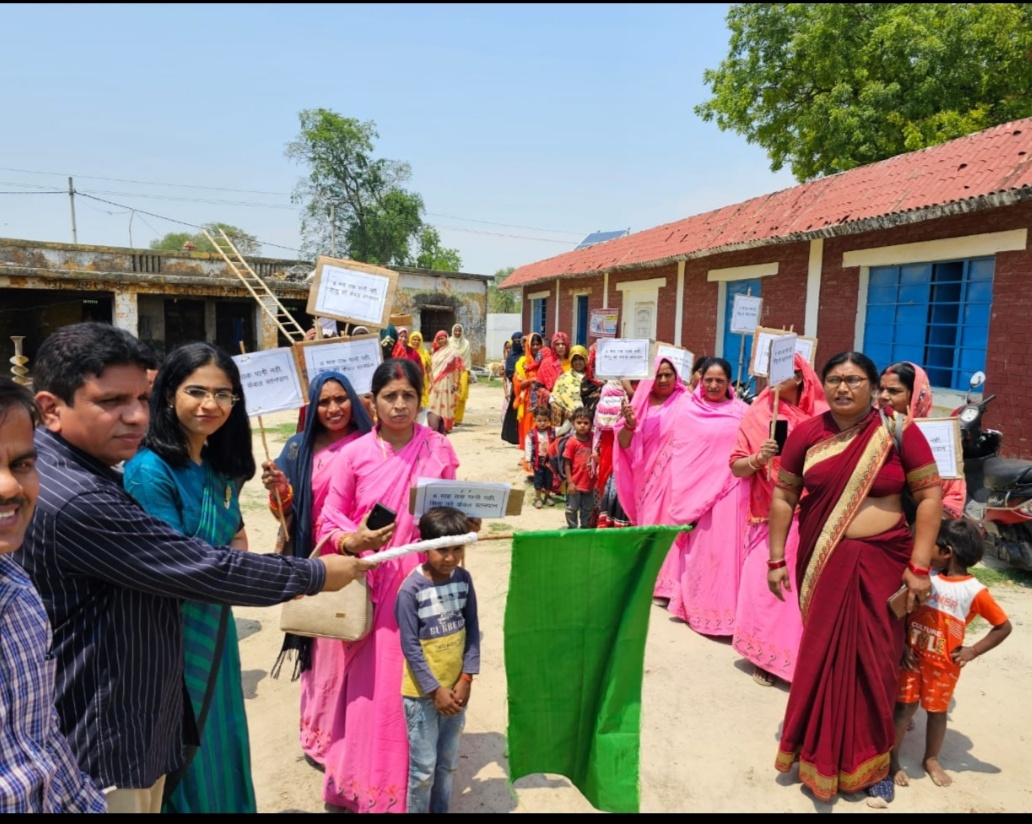 कानपुर देहात -: सीडीओ ने ग्राम स्वास्थ्य एवं पोषण रैली को हरी झंडी दिखाकर किया रवाना 