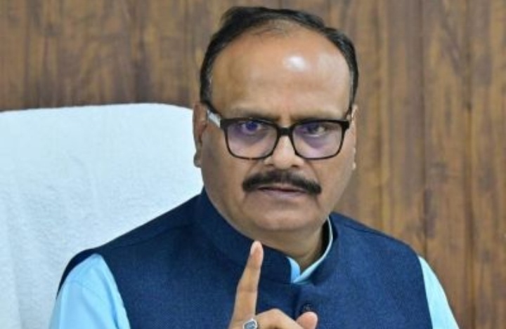 प्राचार्य कॉलेज का रोज राउंड लें, फोटो भेजें- डिप्टी सीएम ब्रजेश पाठक 